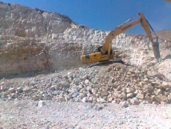 عملیات احداث پارکینگ پارک کوهستانی دراک